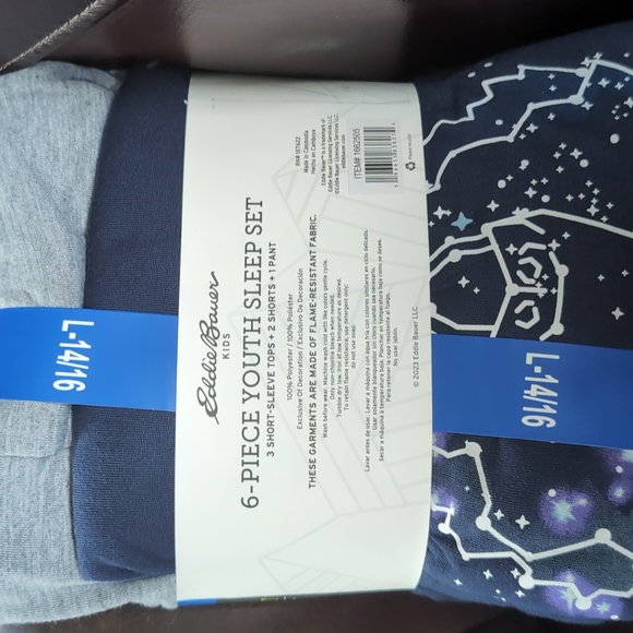 Eddie Bauer kids 6 piece by pajama set - Picture 2 of 2